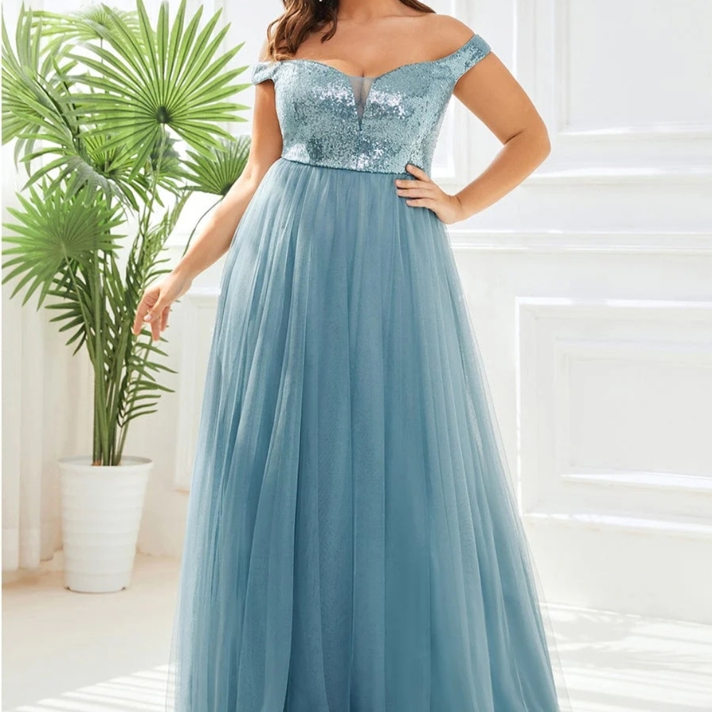 Elegant Blue Off-Shoulder Evening Gown